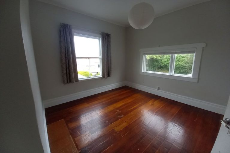 Photo of property in 41 Hawker Street, Mount Victoria, Wellington, 6011