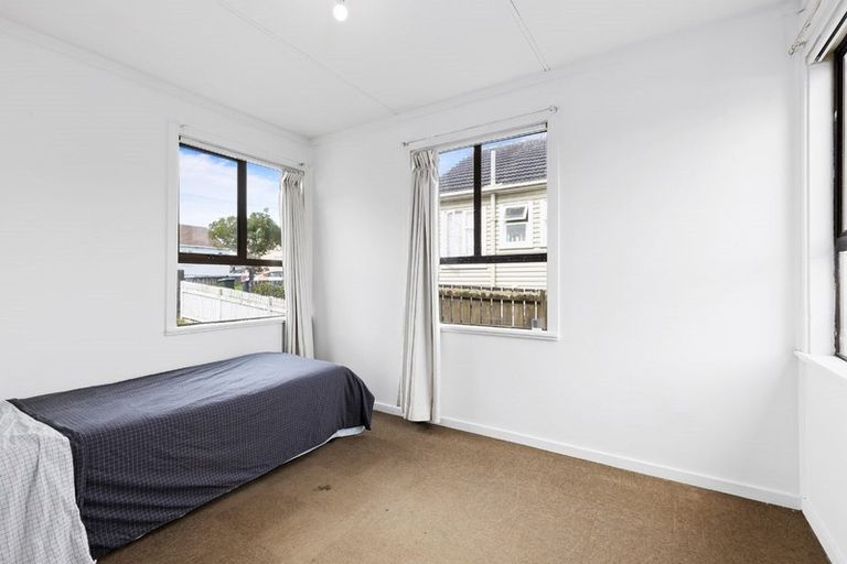Photo of property in 42 Roosevelt Avenue, Onehunga, Auckland, 1061