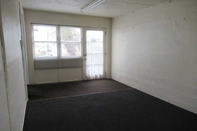 Photo of property in 362 Oxford Street, Levin, 5510