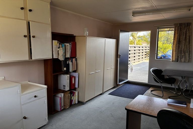 Photo of property in 4 Dove Place, Westbrook, Palmerston North, 4412