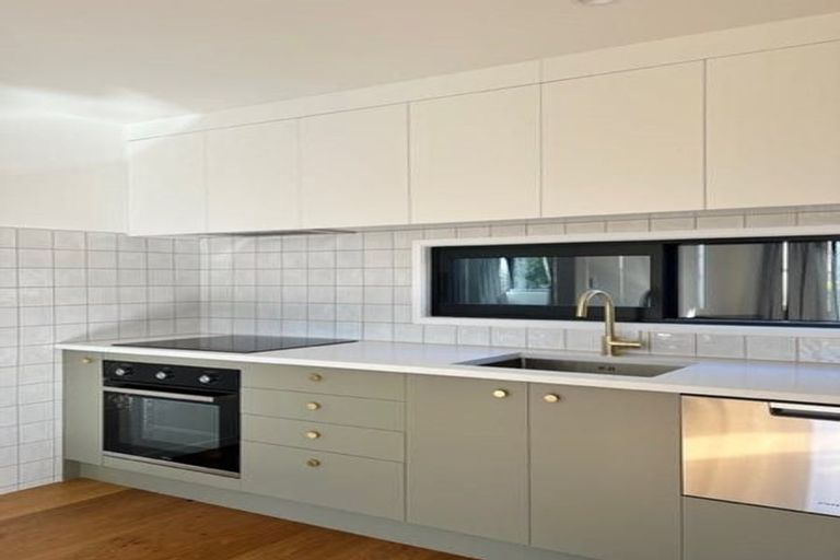 Photo of property in 19 Metcalfe Road, Ranui, Auckland, 0612