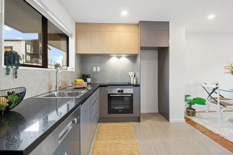 Photo of property in 41 Red Arches Road, Henderson, Auckland, 0610