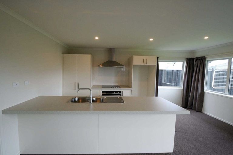 Photo of property in 23 Ragley Way, Rolleston, 7615