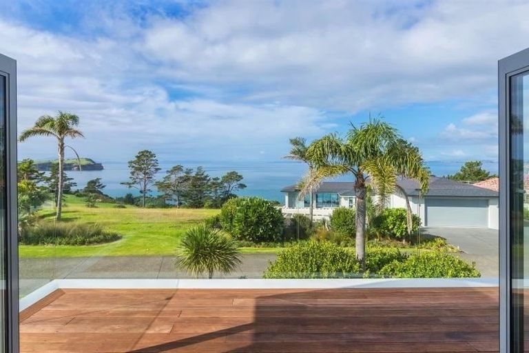 Photo of property in 2 Palm View Terrace, Gulf Harbour, Whangaparaoa, 0930