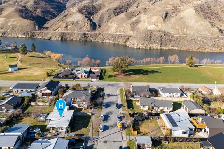 Photo of property in 11 Ortive Street, Cromwell, 9310