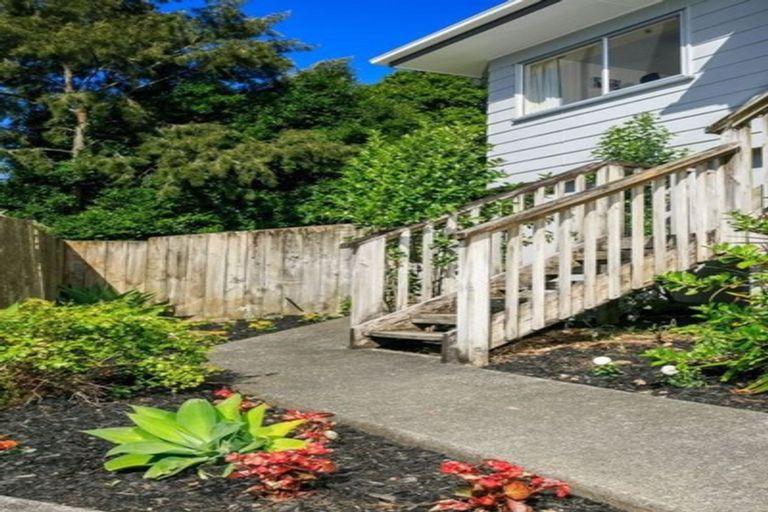 Photo of property in 85a Spinella Drive, Bayview, Auckland, 0629
