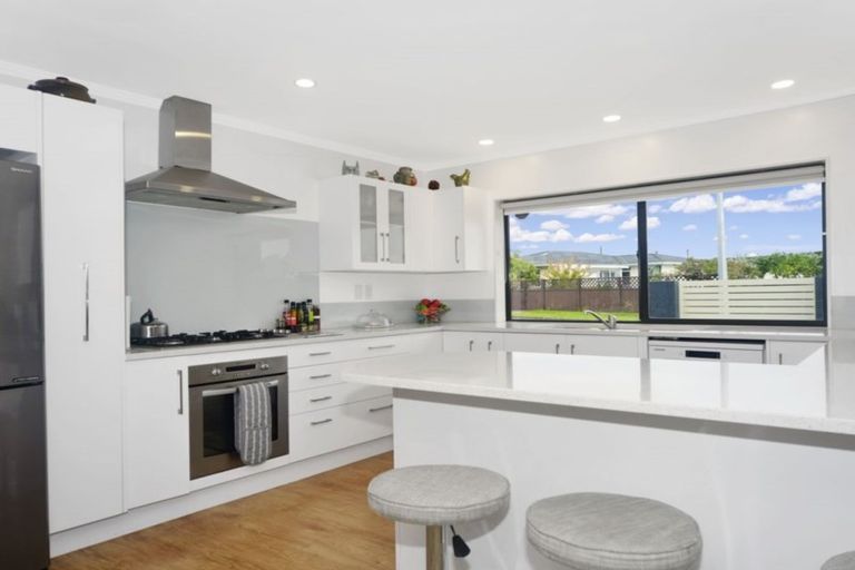 Photo of property in 3 Mclaren Place, Otaki, 5512