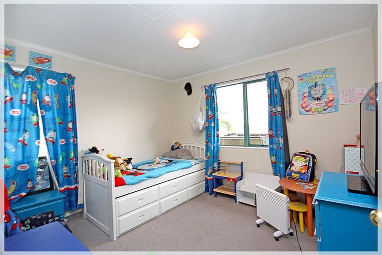 Photo of property in 2079 Tangimoana Road, Tangimoana, Palmerston North, 4473