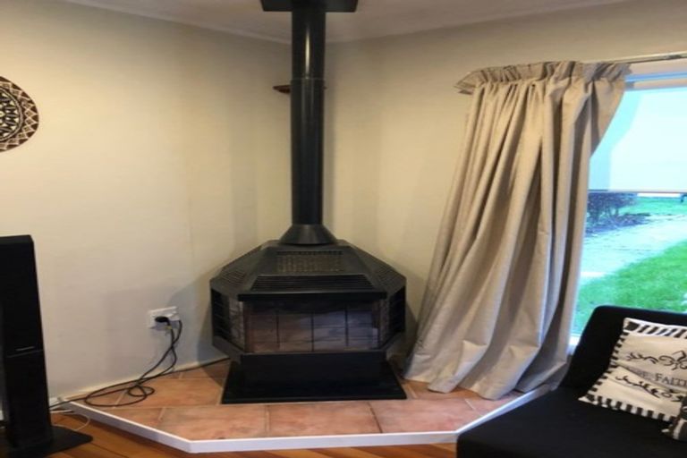 Photo of property in 18b South Street, Tawa, Wellington, 5028