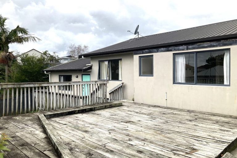 Photo of property in 6a Alma Street, Te Atatu South, Auckland, 0610