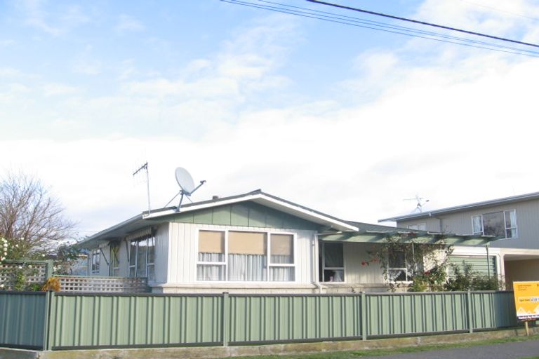 Photo of property in 60a Puketapu Road, Taradale, Napier, 4112