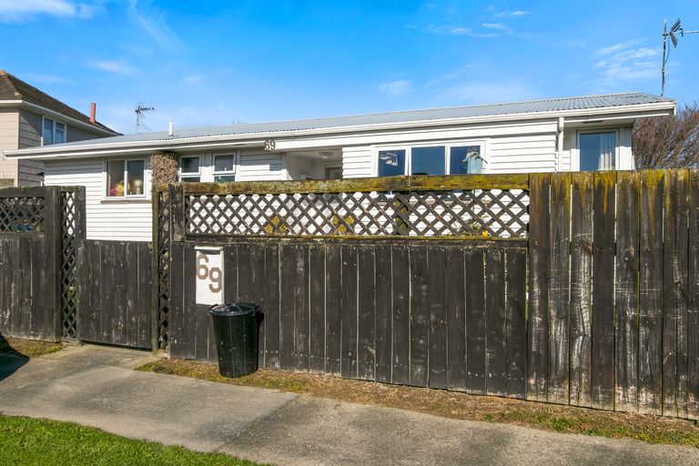 Photo of property in 69 Godley Street, Waiwhetu, Lower Hutt, 5010