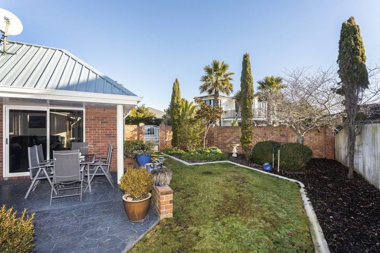 Photo of property in 10 Cordyline Place, Waimairi Beach, Christchurch, 8083