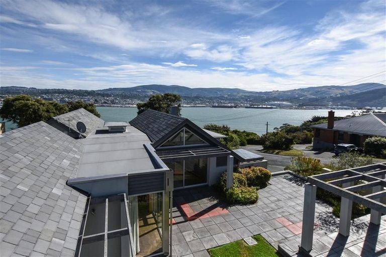 Photo of property in 17 Cornwall Street, Vauxhall, Dunedin, 9013