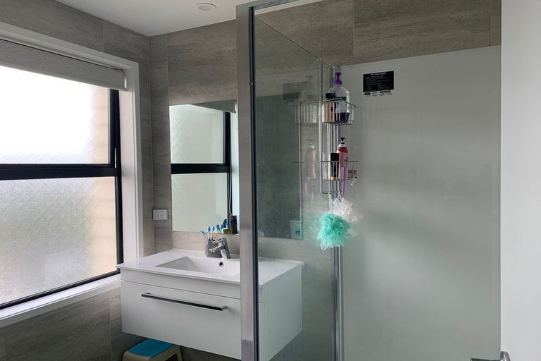 Photo of property in 12 Rere Close, Takanini, 2112