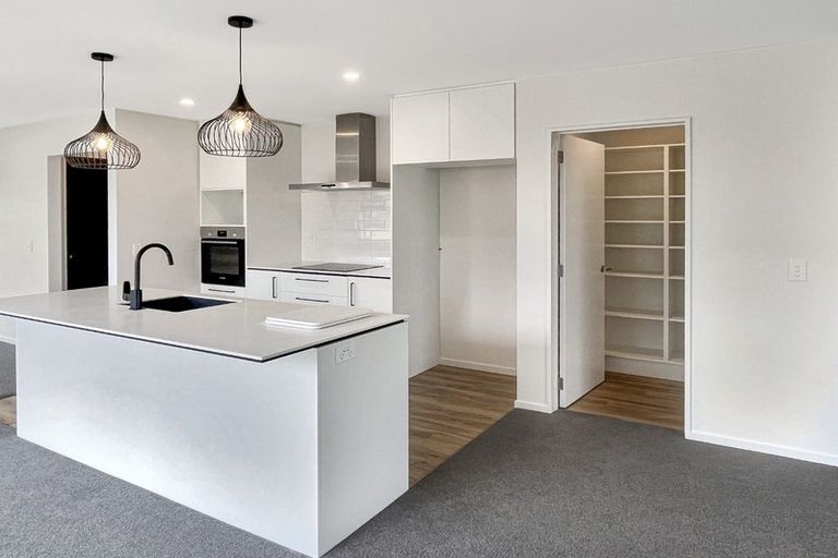 Photo of property in 90 Kennedys Bush Road, Halswell, Christchurch, 8025