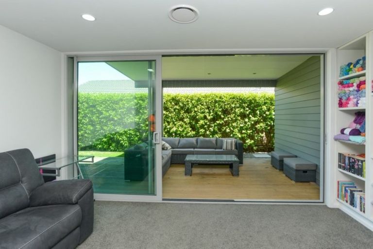 Photo of property in 9 Inglis Place, Mahora, Hastings, 4120