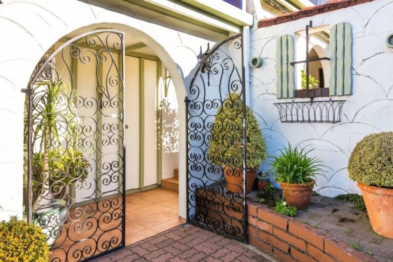 Photo of property in 79 Tamatea Road, Taupo, 3330