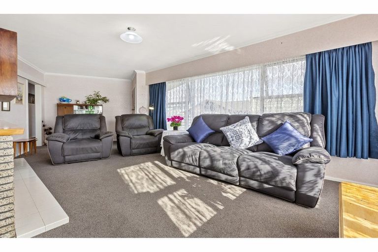 Photo of property in 19 Cecil Street, St Andrews, Hamilton, 3200