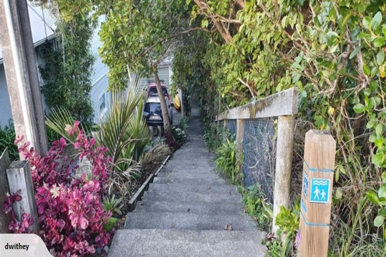 Photo of property in 8 Swann Beach Road, Stanmore Bay, Whangaparaoa, 0932