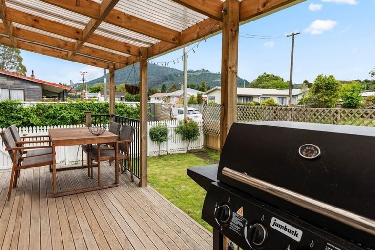 Photo of property in 6a Nihoriki Street, Koutu, Rotorua, 3010