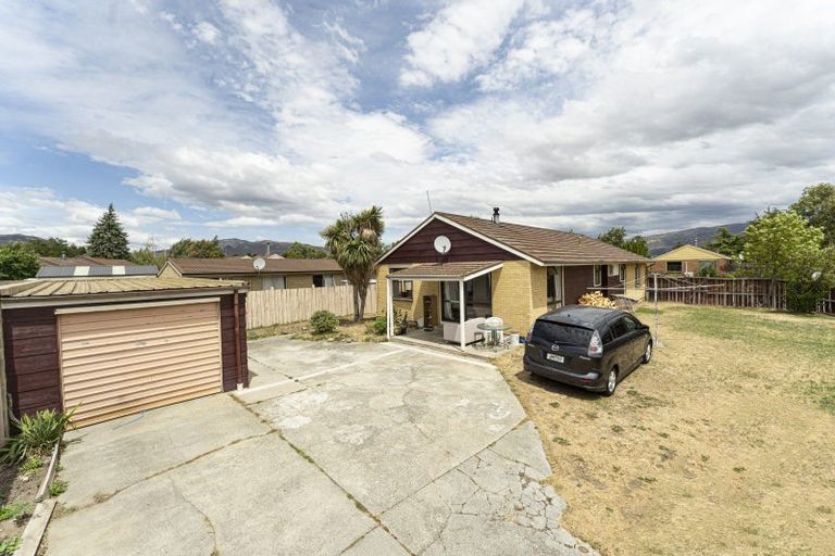 Photo of property in 22 Antimony Crescent, Cromwell, 9310