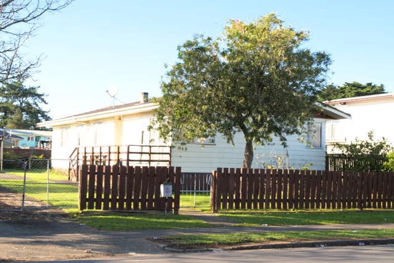 Photo of property in 11 Garus Avenue, Mangere East, Auckland, 2024