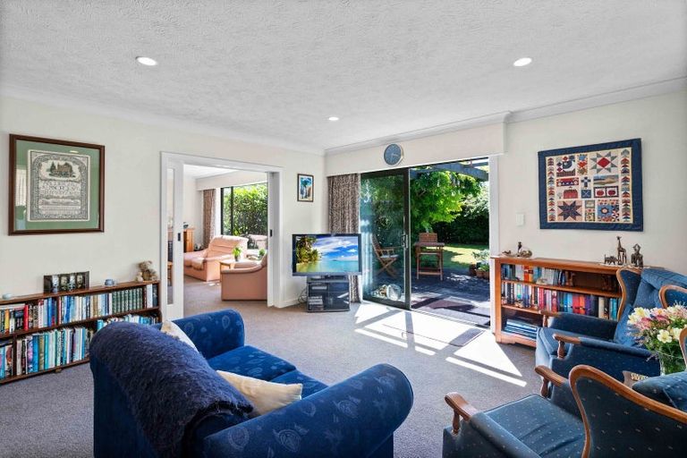 Photo of property in 32 Cruickshank Crescent, Rosedale, Invercargill, 9810