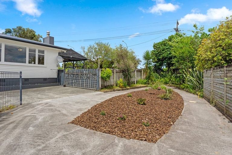 Photo of property in 1886 State Highway 1, Kaiwaka, 0573