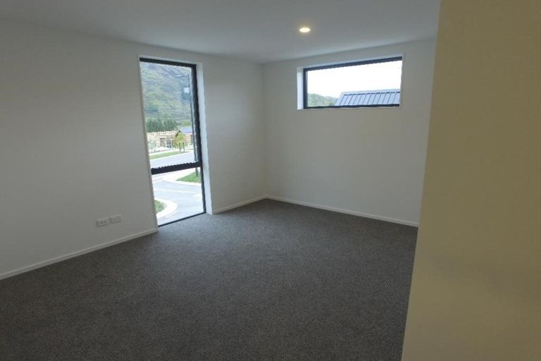 Photo of property in 54 Red Cottage Drive, Lake Hayes, Queenstown, 9304