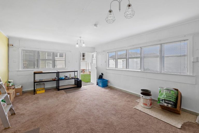 Photo of property in 13 Hori Street, Vogeltown, New Plymouth, 4310