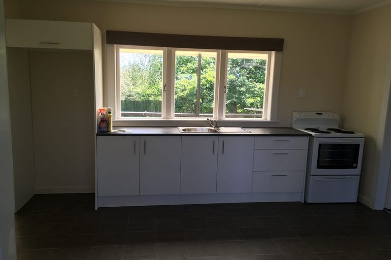 Photo of property in 1/27 Forest Hill Road, Henderson, Auckland, 0612