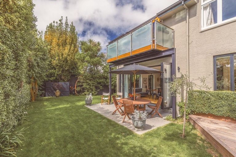 Photo of property in 40 Celia Street, Redcliffs, Christchurch, 8081
