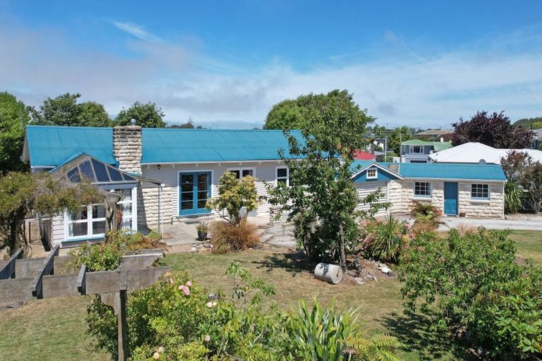 Photo of property in 14 Glendale Crescent, Holmes Hill, Oamaru, 9401
