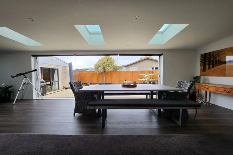 Photo of property in 10 Feist Street, Naenae, Lower Hutt, 5011