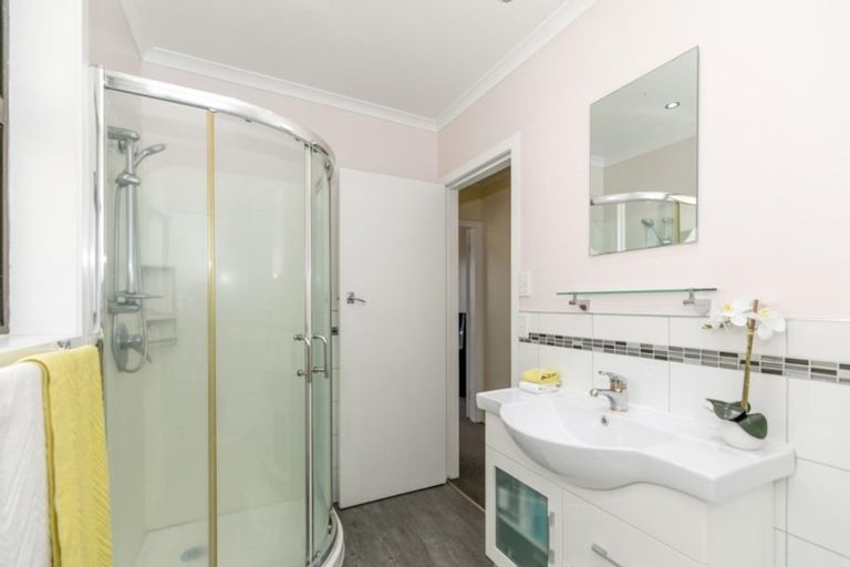 Photo of property in 35 Mitcham Avenue, Forest Lake, Hamilton, 3200