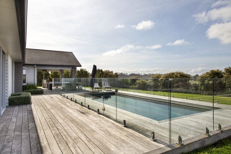 Photo of property in 143c Tuparekura Road, South Head, Helensville, 0874