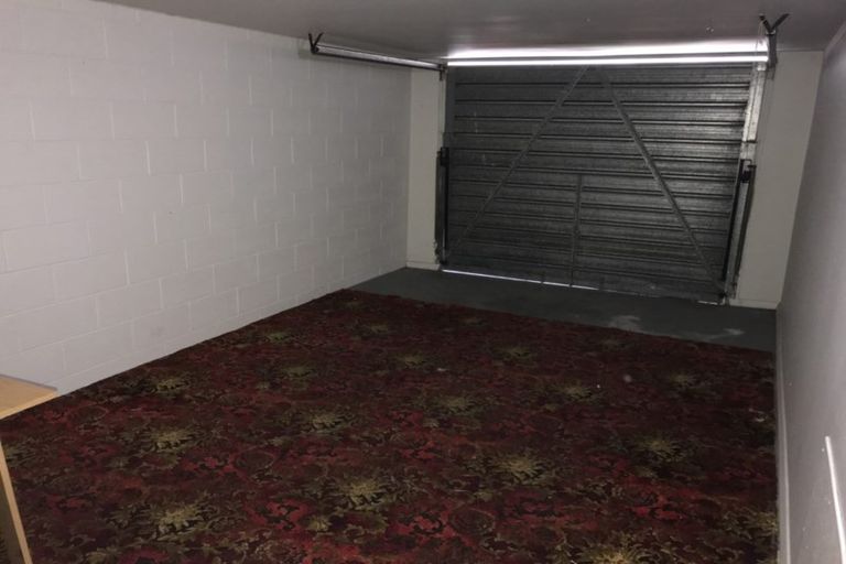 Photo of property in 142 Main Road, Redcliffs, Christchurch, 8081