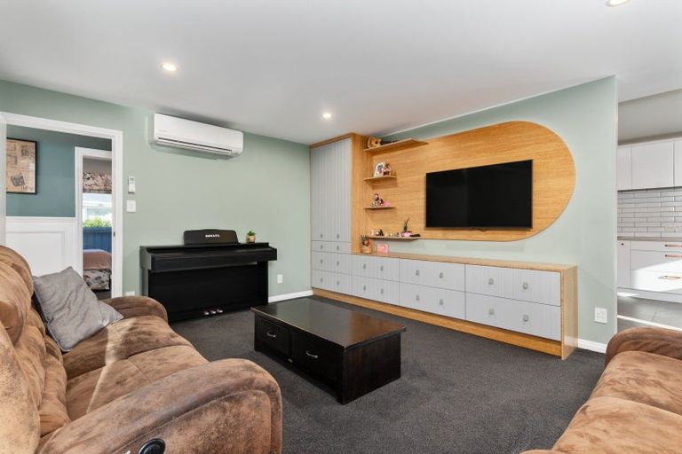 Photo of property in 42 Neill Street, Hornby, Christchurch, 8042