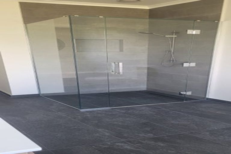 Photo of property in 7 Ribbonwood Lane, Kinloch, Taupo, 3377