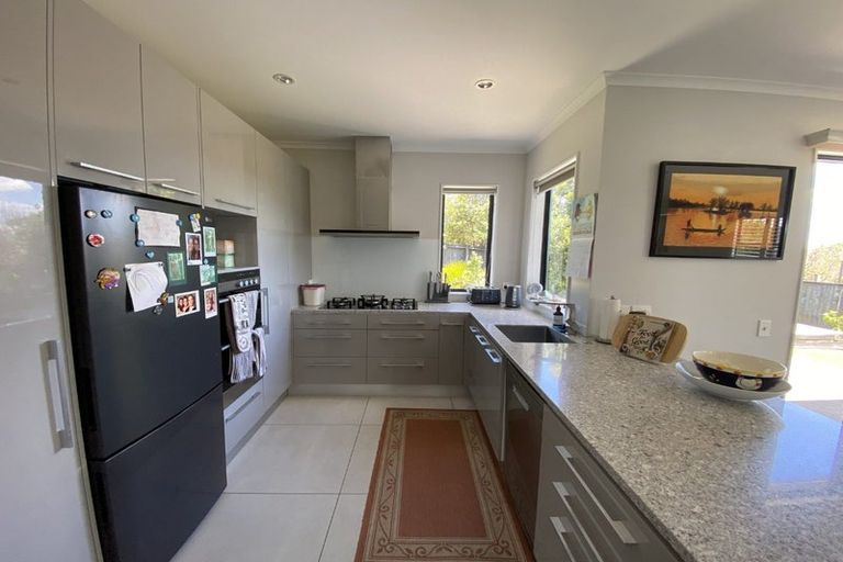 Photo of property in 10 Mauku Lane, Greenhithe, Auckland, 0632