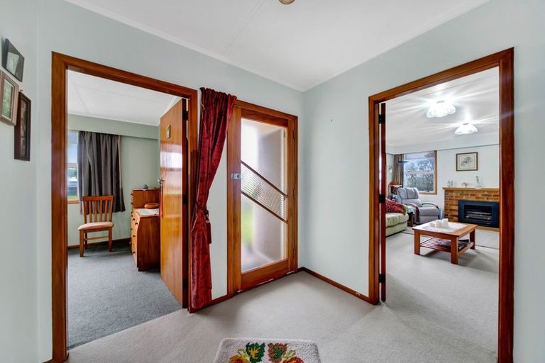 Photo of property in 76 Blake Street, Waitara, 4320