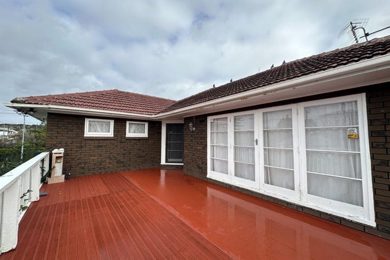 Photo of property in 31 Fruitvale Road, New Lynn, Auckland, 0600