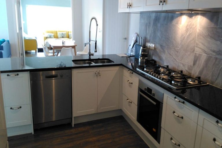 Photo of property in 15 Derwent Place, Flagstaff, Hamilton, 3210