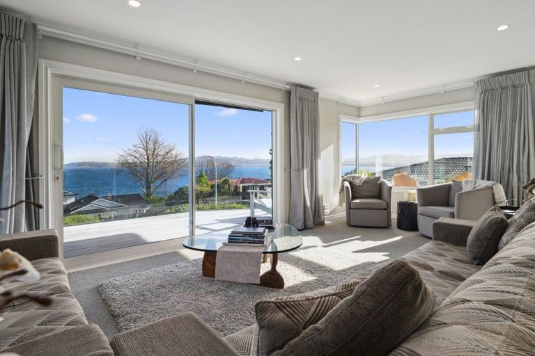 Photo of property in 10 Crowther Terrace, Waipahihi, Taupo, 3330