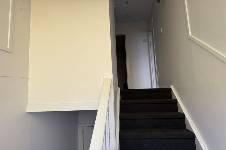 Photo of property in 9 Laurina Road, Sunnynook, Auckland, 0620