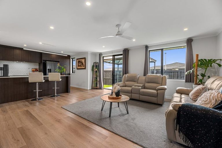 Photo of property in 1 Nursery Lane, Papamoa, 3118