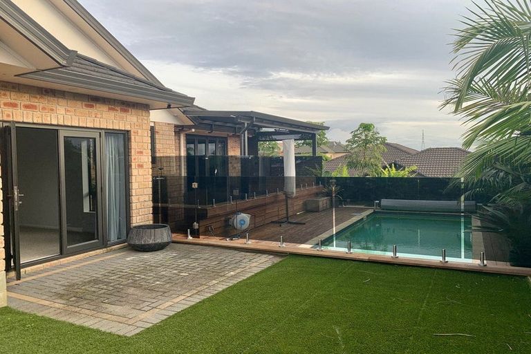 Photo of property in 290 Hill Road, The Gardens, Auckland, 2105