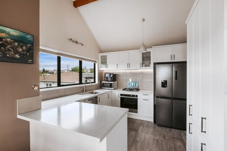 Photo of property in 103 Harbour View Road, Omokoroa, 3114