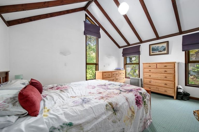 Photo of property in 44 Arawata Terrace, Sunshine Bay, Queenstown, 9300